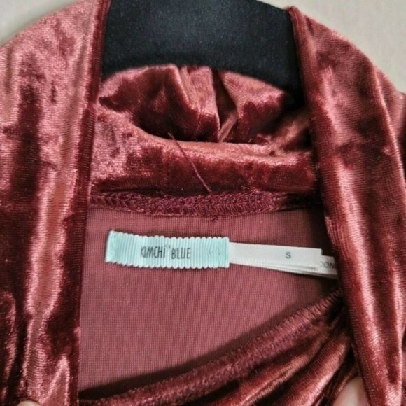Urban Outfitters Kimchi Blue Crushed Velvet Mock Neck Mini Sheath Dress Size Sm - Picture 4 of 6